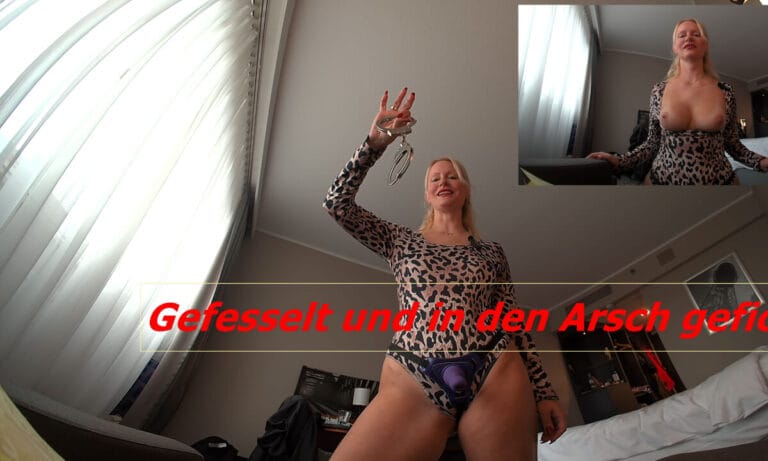 Gefesselt Und In Den Arsch Gefickt featuring Blonde Hexe - SexLikeReal VR Porn